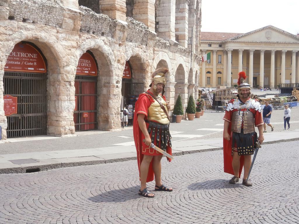 Romeo'S Guest House Verona Exterior foto